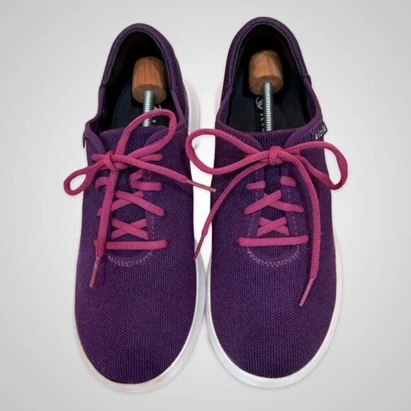 Kizik Madrid Eco Knit Purple Sneakers w/Pink Laces size 10 Women / 8.5 Men RARE - Picture 1 of 9